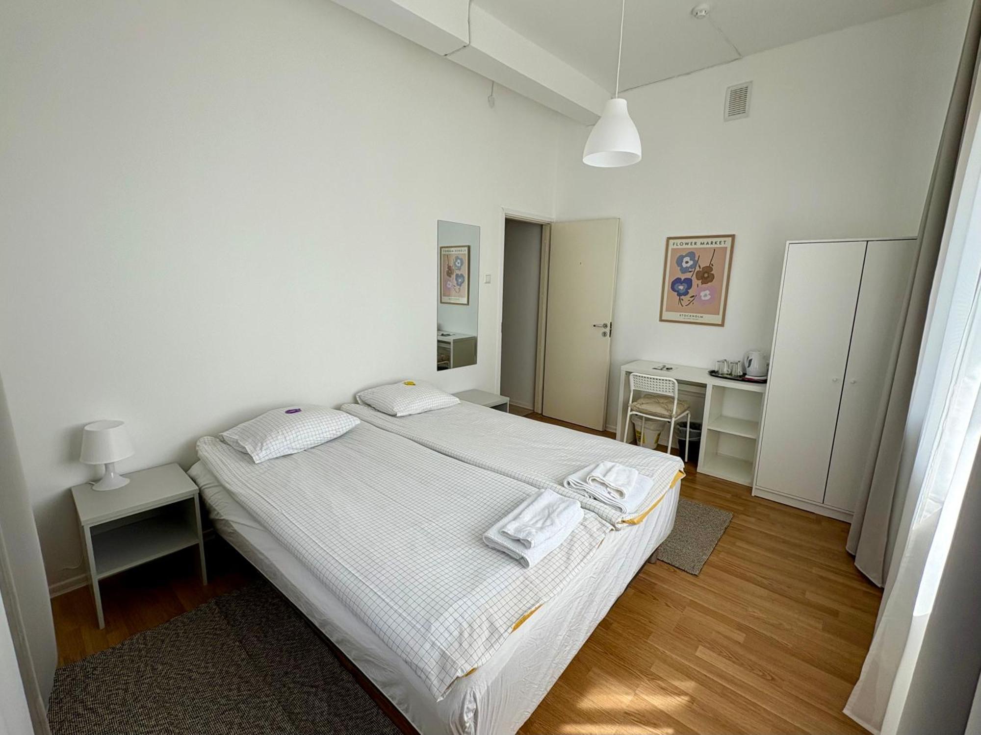 Endla Hostel Ja Apartamendid Haapsalu Exterior foto